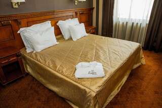 Отель Spa Hotel Ezeretz Blagoevgrad Благоевград Люкс с 1 спальней-3