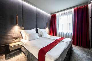 Отель Spa Hotel Ezeretz Blagoevgrad Благоевград Двухместный номер Делюкс с 1 кроватью, видом на сад и пакетом спа-услуг-1